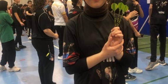 Batmanlı Asiye Onar, Türkiye Dart Şampiyonası’nda ikinci oldu