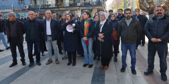 Batman’da eşbaşkanların belediyeye girişi engellendi