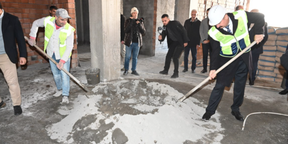 Vali Ekrem Canalp, Engelsiz Yaşam Merkezi inşaatında incelemelerde bulundu