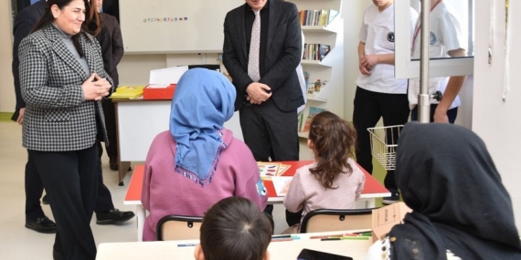 Batman Eğitim ve Araştırma Hastanesinde tedavi gören çocuklara eğitim desteği