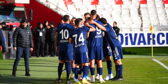 Petrolspor zaferle döndü. 24Erzincan 1 Batman Petrolspor 2