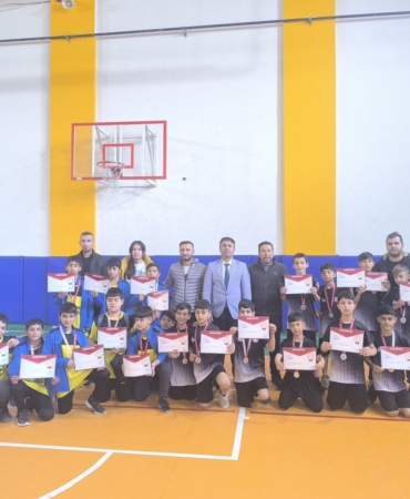 VOLEYBOL KÜÇÜK ERKEKLER ŞAMPİYON