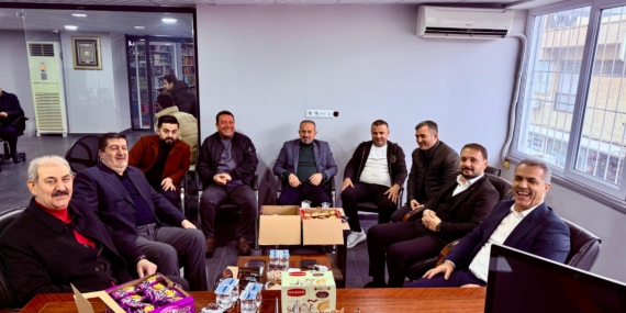 AK Parti İl Başkanı Hüseyin Şansi esnafla bir araya geldi