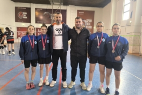 BADMİNTON GENÇ KIZLAR 2