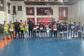 BADMİNTON YILDIZLAR 1