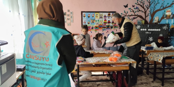 Cansuyu Derneğinden Batman Mereto dağı’ndaki köylere yardım eli