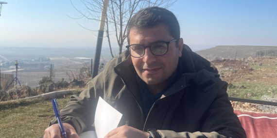 Kurtalanlı Yazar Sadullah Taşan’ın Beşinci Kitabı:“Hayata Dokunan Öyküler (Bir Öğretmenin Serüveni)” Okuyucularla Buluştu Kurtalanlı Yazar Sadullah Taşan’ın Beşinci Kitabı:“Hayata Dokunan Öyküler (Bir Öğretmenin Serüveni)” Okuyucularla Buluştu