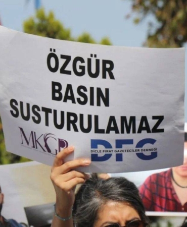 istanbul-ve-vanda-evlere-baskin-4-gazeteci-gozaltina-alindi