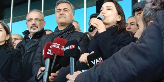 Hatimoğullar’ından Erdoğan’a çağrı: Karar ver; barış mı operasyon mu?