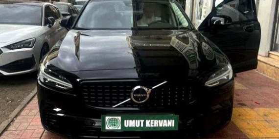 Batmanlı hayırsever, yeni aldığı aracını Gazze’ye bağışladı