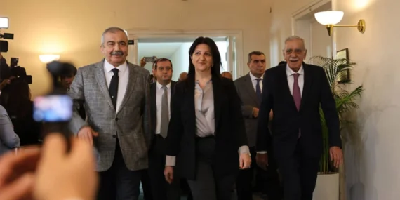 DEM Parti heyeti yarın İmralı’ya gidiyor: İmralı Heyeti bu kez 7 kişiden oluşacaktır.