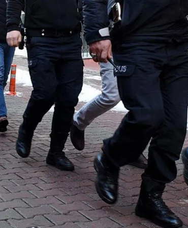 istanbul-da-9-belediyeye-operasyon