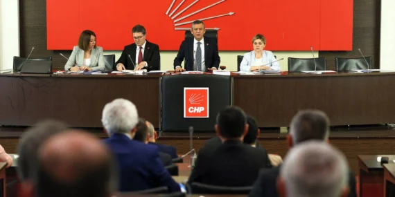 CHP’den Miting Kararı: Kayyum riskine karşı hamle
