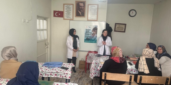 Batman’da “Doğal Olan Normal Doğum” temalı bilgilendirme etkinlikleri düzenlendi