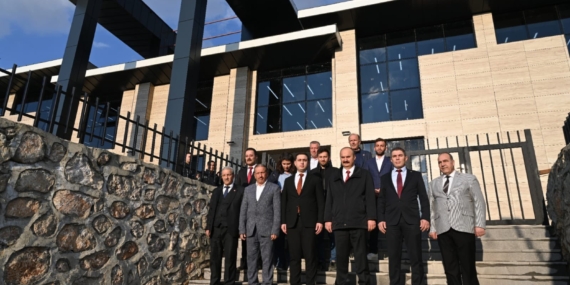 SASON’DA YATIRIMLAR İNCELENDİ: Sason’un yeni hükümet konağı hizmete açıldı
