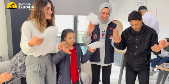 Down sendromlu bireylere anlamlı destek: Sia Güzellik Merkezi’nden gönüllere dokunan etkinlik