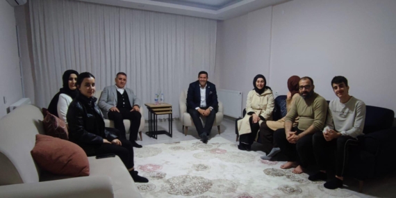 Sosyal Medya davetine anında yanıt! Şansi, Akın ailesini kırmadı