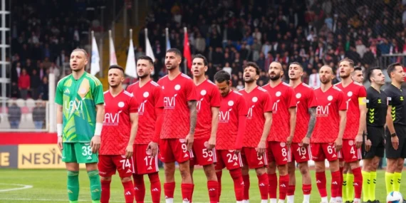 Petrolspor’un maç saatlerinde değişiklik: Vali Canalp’tan 3.4 Milyon TL destek