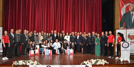 Genç Zihinler yarıştı: Gültepe Anadolu Lisesi birinciliği kazandı