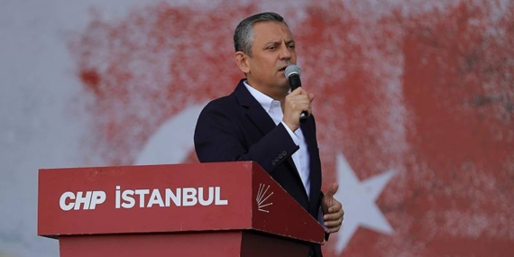 Özel bu sefer masaya yumruğunu vurdu: “Bu yoldan geri dönüş yok!”