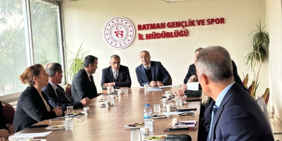 Batman’da gençlere bağımlılıkla mücadele eğitimi: Farkındalık semineri düzenlendi