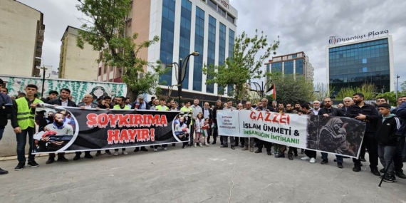Batman’da STK’lardan Gazze’deki katliama karşı oturma eylemi