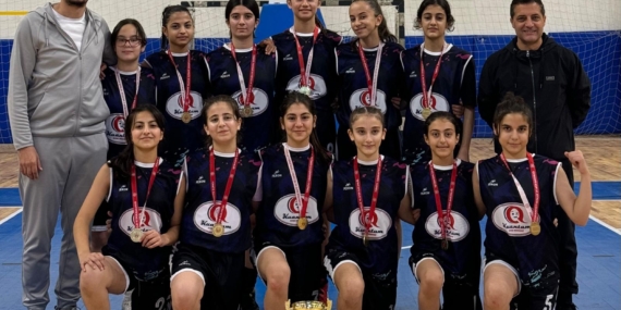 Batman’da Eğitim ve Sporda zirveye oynayan okul: Borsa İstanbul Belde Ortaokulu