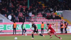 nesine-2-lig-isparta-32-spor-0-batman-petrolspor-1
