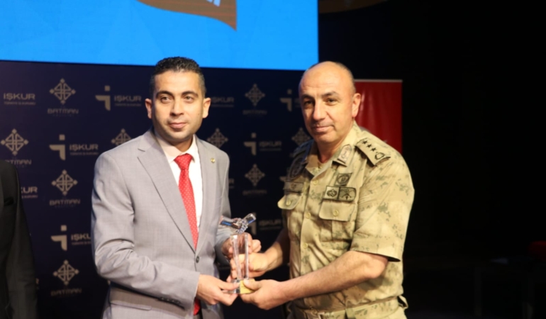 90ab8f9d-b0ee-48a6-9821-b0e9b8df12bc