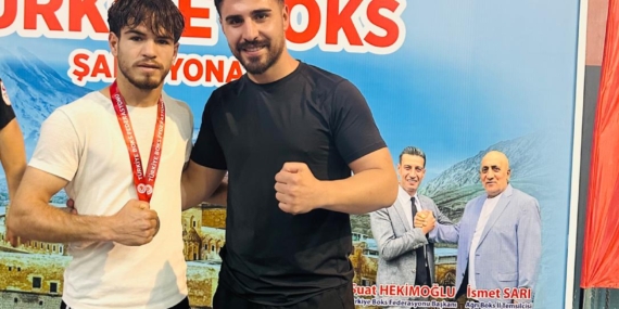 Batmanlı boksör M. Ali Ortaç, milli takım kampında