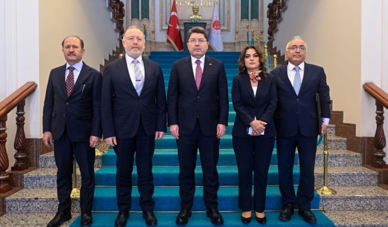 DEM AK Parti