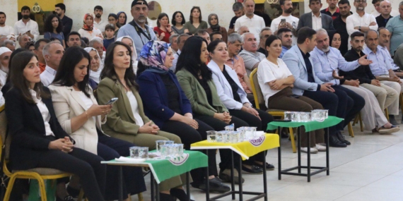 DEM Parti Batman İl Kongresinde “Barış” Çağrısı: Hatimoğulları’ndan Devlete Mesaj: “Adım Atın”