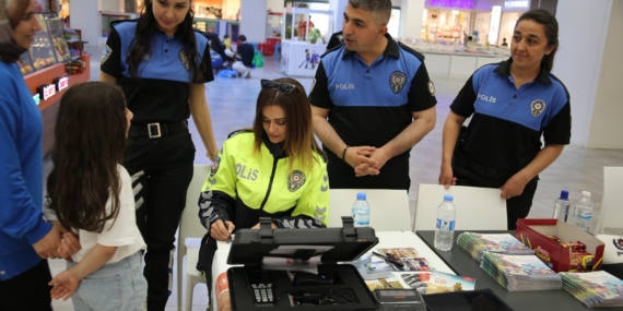 Trafik Haftası’nda “Bir Kural Bir Ömür” mesajı vatandaşlarla paylaşıldı