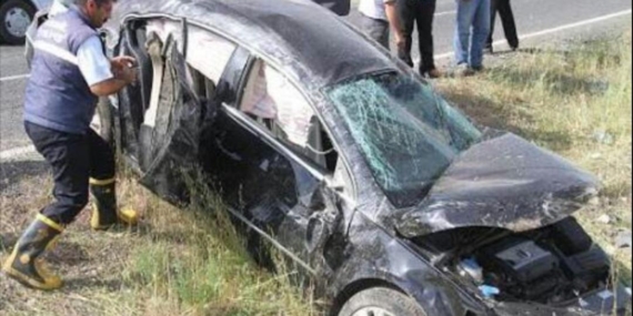 Batman-Diyarbakır yolunda feci kaza: Genç sürücü ağır yaralandı