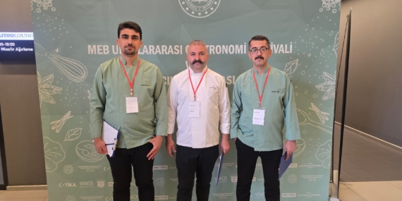 Batmanlı Akademisyenler gastronomi yarışmasında jüri olarak görev aldı