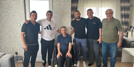 Batman Petrolspor’dan anlamlı ziyaret: Umut Altan’ın yüzünü güldürdüler