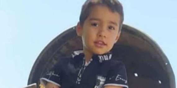 Siirt’te 6 yaşındaki çocuk kalp krizinden hayatını kaybetti Siirt’te 6 yaşındaki çocuk kalp krizinden hayatını kaybetti
