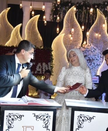 17fddfde-88e0-4f22-88d0-25651a092651