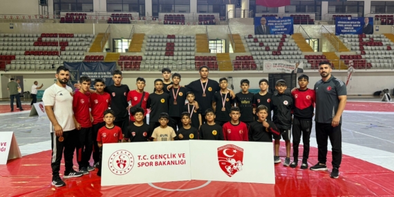 Petrolsporlu pehlivanlar, Türkiye Şampiyonası’ndan madalyalarla döndü