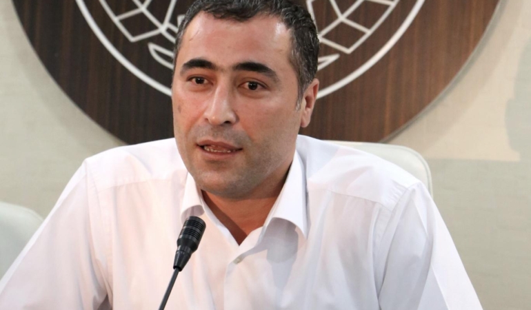 Sabri Özdemir’den Sürgünden mesaj: Onurlu bir barış için mücadele ettik, sonuca yaklaşıyoruz Sabri Özdemir