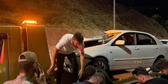 Sason’da Otomobil ile Motosiklet Çarpıştı: Sürücü Ağır Yaralandı