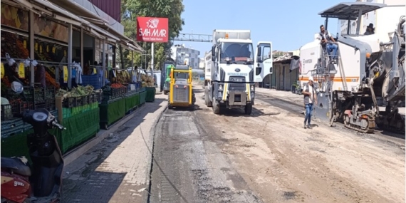 Batman’da 4 mahalleyi birbirine bağlayan yol asfaltlandı