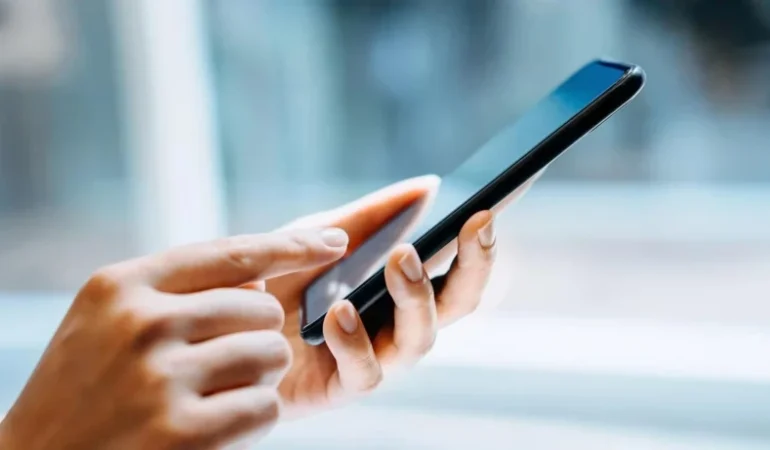 arkadasinin-iban-tuzagi-yuzunden-hayati-karardi-sakin-bunu-yapmayin-khj3