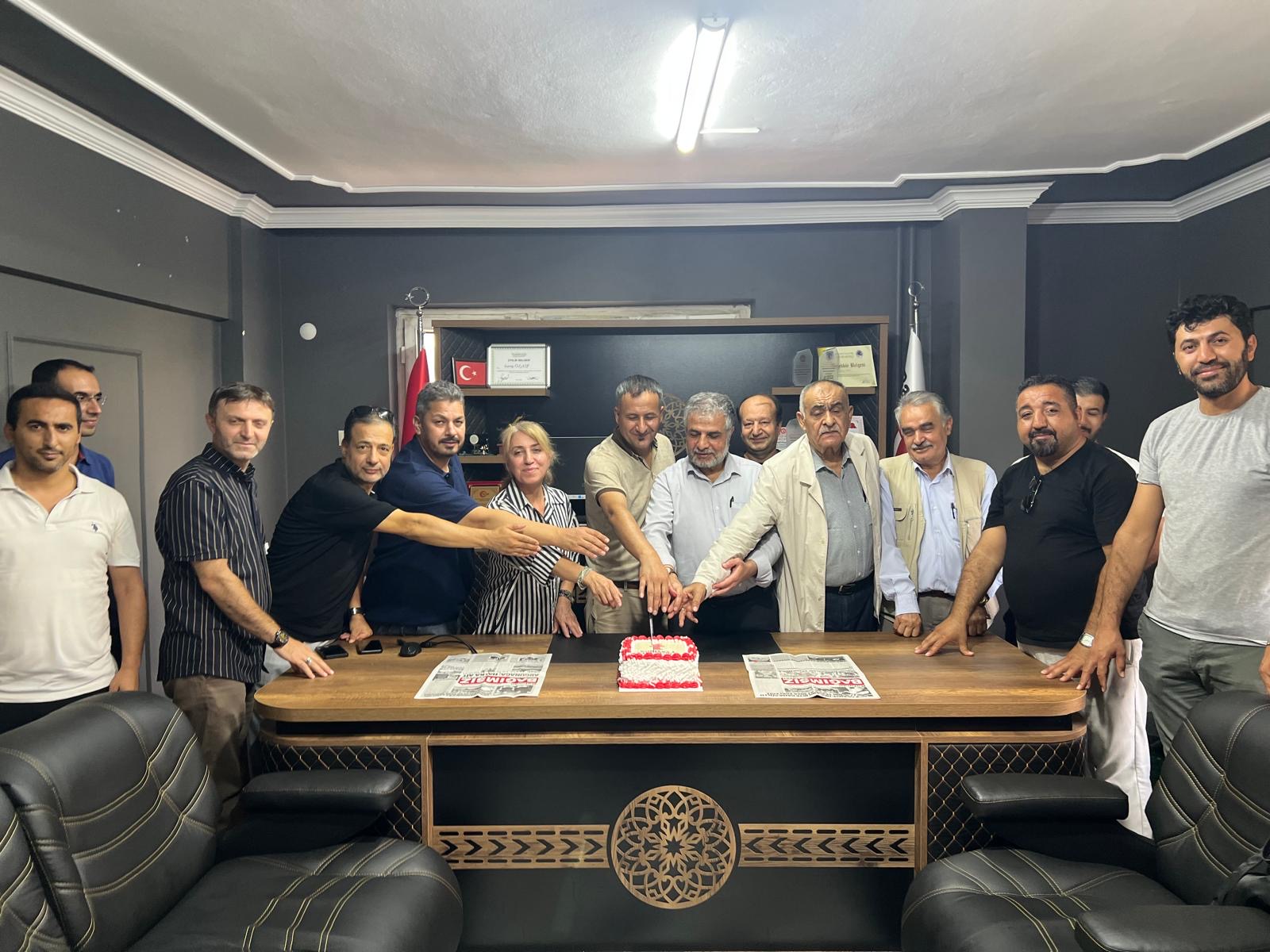 Batman Bağımsız Gazetesi'nin 1. Kuruluşu yıldönümü kutlandı e6eaf9c7-fcc0-4574-aaa2-360512ed226a