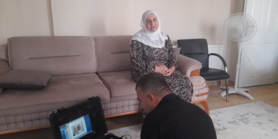 Batman Nüfus Müdürlüğü’nden yaşlı vatandaşlara örnek