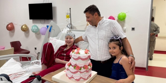 Lösemi Hastası Elif’e sürpriz doğum günü