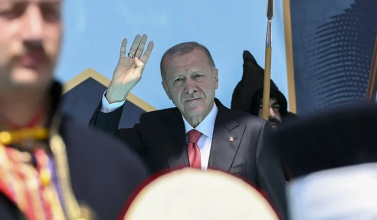 Cumhurbaşkanı Erdoğan: Türkiye Yüzyılı'nda yüzyılın konut projesini hayata geçiriyoruz cumhurbaskani-erdogan-malazgirt-zaferinin-yil-donumunde-ahlat-ve-malazgirtte
