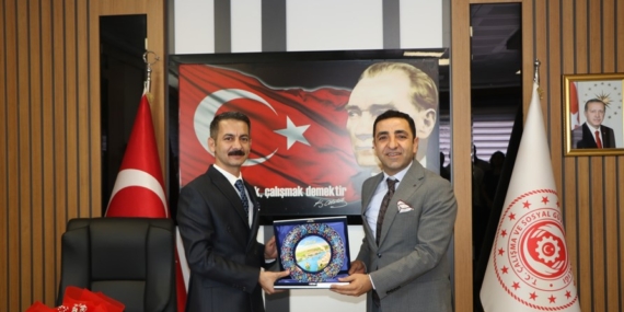 Batman İŞKUR’da devir teslim töreni… yeni müdür göreve başladı