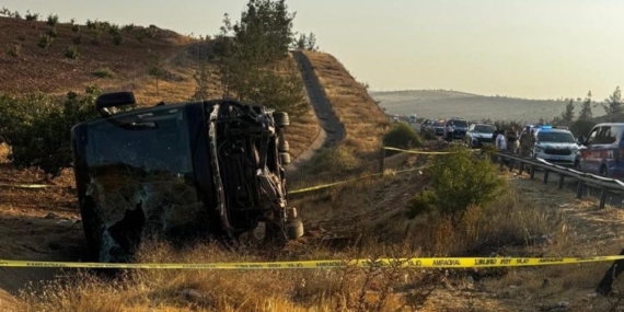 Urfa’da yolcu otobüsü devrildi: 30 kişi yaralandı
