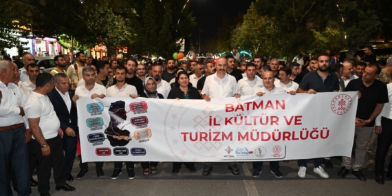Batman’da festivaller kortej yürüyüşü ile başladı